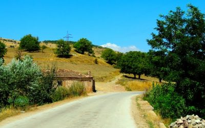 Sistemizzazione, asfaltatura della strada delle “Vasche”, Maliq, fase I