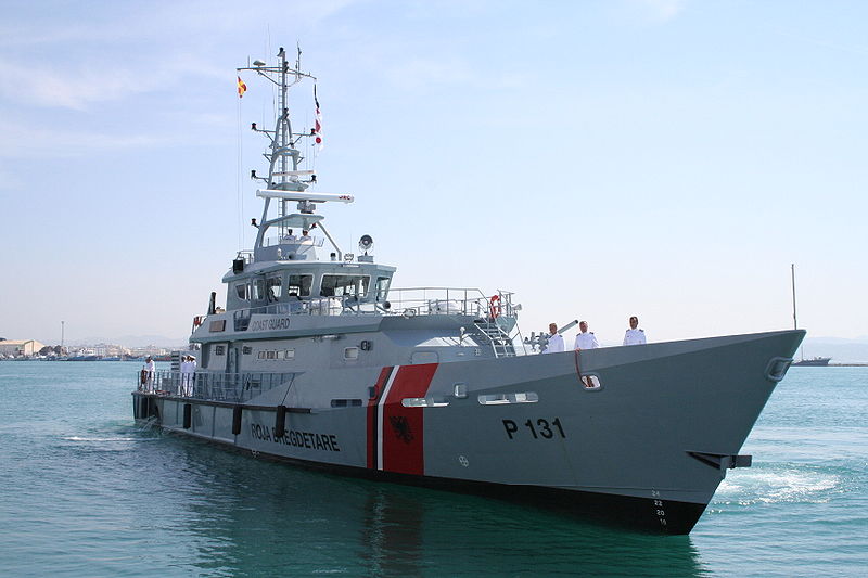 Acquistare materiale per la flotta da combattimento, per le esigenze del Comando della Forza Navale