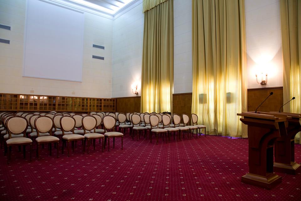 Setting up the complete air conditioning system in some environments within the Prime Minister’s building