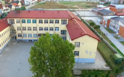 Ricostruzione della scuola “Thanas Bozo”, costruzione di palestra e campi sportivi, unità amministrative Kolonjë, Municipio di Lushnja